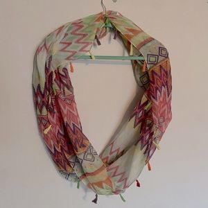 Infinity scarf. Tags removed. Information unknown